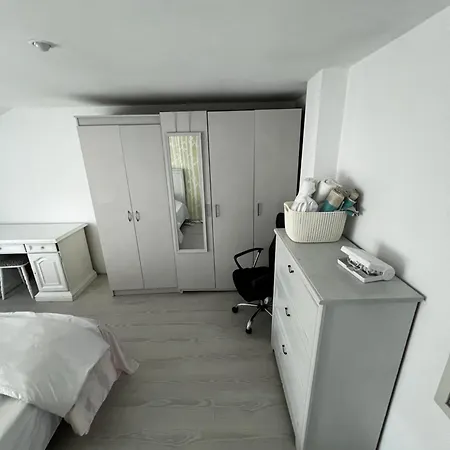 Cozy Loft 1 דירה *